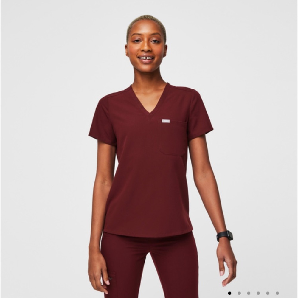 Burgundy Figs Scrub Set